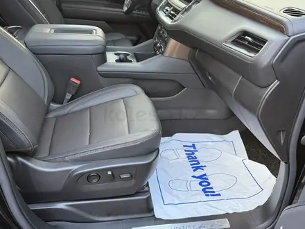 Chevrolet Tahoe 2022 года за 39 700 000 тг. в Алматы – фото 48