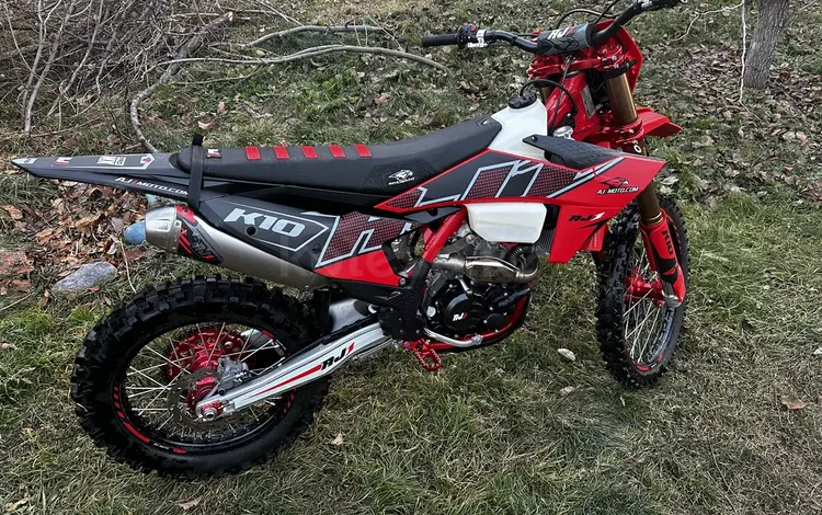 AJ1 2025 года за 1 450 000 тг. в Алматы