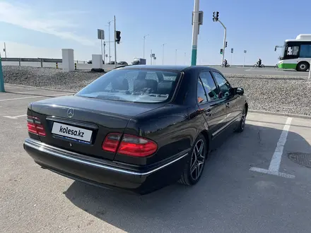 Mercedes-Benz E 240 2001 года за 4 500 000 тг. в Кызылорда – фото 14