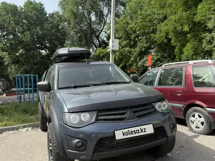 Mitsubishi L200 2007 года за 7 500 000 тг. в Алматы – фото 2