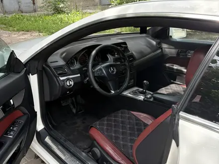 Mercedes-Benz E 250 2010 года за 6 600 000 тг. в Алматы – фото 10