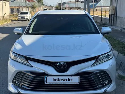 Toyota Camry 2018 года за 16 000 000 тг. в Кентау