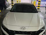 Hyundai Elantra 2022 года за 12 000 000 тг. в Астана