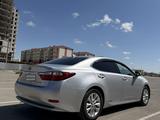 Lexus ES 300h 2013 годаүшін8 500 000 тг. в Актау – фото 4