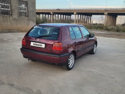 Volkswagen Golf 1997 года за 1 300 000 тг. в Тараз – фото 4