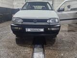 Volkswagen Golf 1993 годаүшін1 550 000 тг. в Караганда