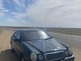 Mercedes-Benz E 230 1997 года за 1 900 000 тг. в Караганда