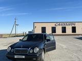Mercedes-Benz E 230 1997 года за 1 900 000 тг. в Караганда – фото 2