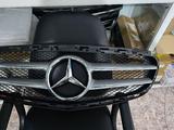 Решётка радиатора amg на W212 mercedes, рестайлинг за 105 000 тг. в Астана