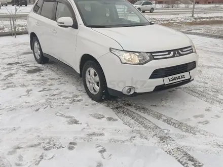 Mitsubishi Outlander 2012 года за 7 900 000 тг. в Актобе – фото 2