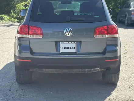 Volkswagen Touareg 2004 года за 5 200 000 тг. в Алматы – фото 4