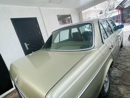 Mercedes-Benz E 230 1984 года за 8 500 000 тг. в Алматы – фото 6