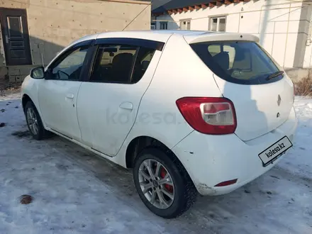 Renault Sandero 2015 года за 3 000 000 тг. в Алматы – фото 3