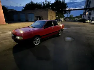 Audi 80