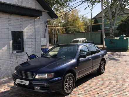 Nissan Maxima 1996 года за 1 300 000 тг. в Алматы