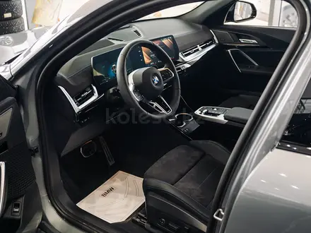 BMW X2 XDrive 20i 2026 года за 40 751 328 тг. в Астана – фото 6