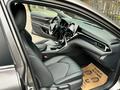 Toyota Camry 2022 года за 12 600 000 тг. в Алматы – фото 27