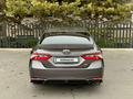 Toyota Camry 2022 года за 12 600 000 тг. в Алматы – фото 32