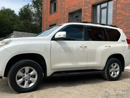 Toyota Land Cruiser Prado 2011 года за 13 700 000 тг. в Семей – фото 2