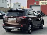 Toyota RAV4 2018 годаүшін13 000 000 тг. в Актобе – фото 4