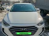 Hyundai Elantra 2018 годаүшін9 000 000 тг. в Алматы