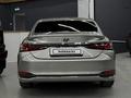Lexus ES 300h Luxury 2.5 2023 года за 19 000 000 тг. в Алматы – фото 5