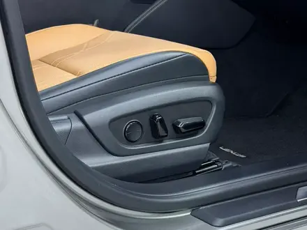 Lexus ES 300h Luxury 2.5 2023 года за 19 000 000 тг. в Алматы – фото 13
