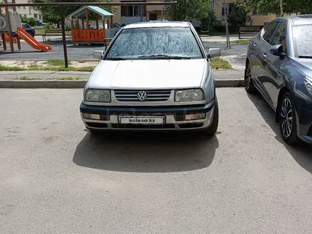 Volkswagen Vento 1992 года за 1 500 000 тг. в Алматы – фото 4