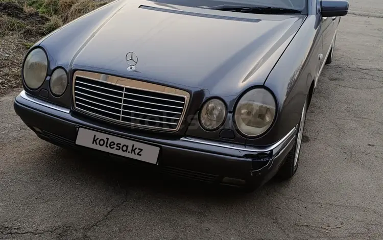 Mercedes-Benz E 280 1997 года за 2 800 000 тг. в Алматы
