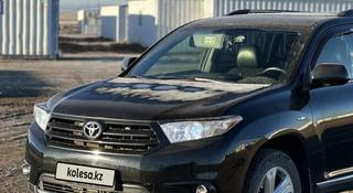 Toyota Highlander 2013 года за 12 500 000 тг. в Актобе