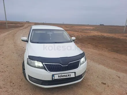 Skoda Rapid 2014 года за 5 000 000 тг. в Атырау