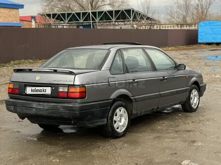 Volkswagen Passat 1993 года за 1 350 000 тг. в Усть-Каменогорск – фото 3