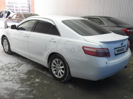 Toyota Camry 2006 года за 3 507 100 тг. в Актобе – фото 4