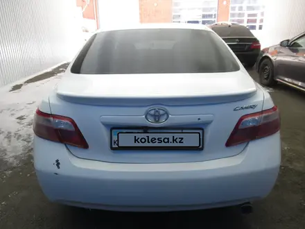 Toyota Camry 2006 года за 3 507 100 тг. в Актобе – фото 2