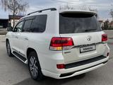 Toyota Land Cruiser 2017 года за 35 900 000 тг. в Алматы – фото 4