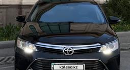 Toyota Camry 2016 года за 11 990 000 тг. в Алматы – фото 4