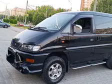 Mitsubishi Delica, 2004