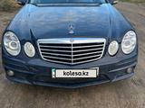 Mercedes-Benz E 240 2003 годаfor4 000 000 тг. в Петропавловск