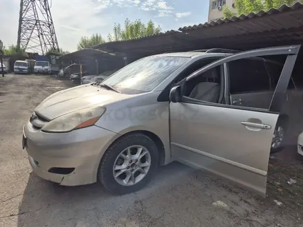 Toyota Sienna 2009 года за 7 000 000 тг. в Алматы – фото 4