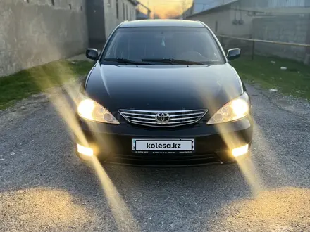 Toyota Camry 2005 года за 4 800 000 тг. в Шымкент – фото 23