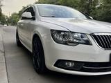 Skoda Superb 2014 года за 8 500 000 тг. в Алматы – фото 4