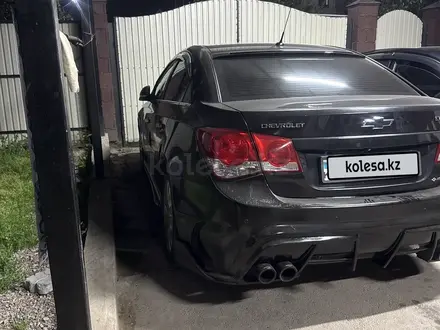 Chevrolet Cruze 2014 года за 3 750 000 тг. в Алматы – фото 17