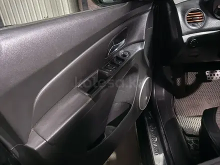 Chevrolet Cruze 2014 года за 3 750 000 тг. в Алматы – фото 9