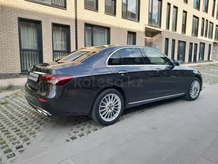 Mercedes-Benz E 200 2022 года за 29 900 000 тг. в Алматы – фото 4