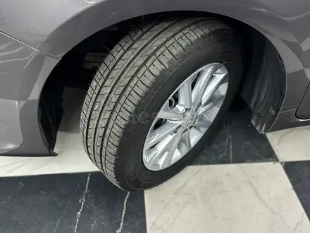 Toyota Camry 2015 года за 8 500 000 тг. в Шымкент – фото 13