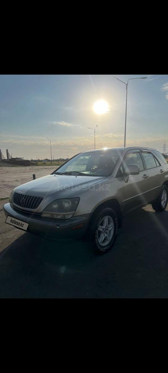 Lexus RX 300 1999 г.