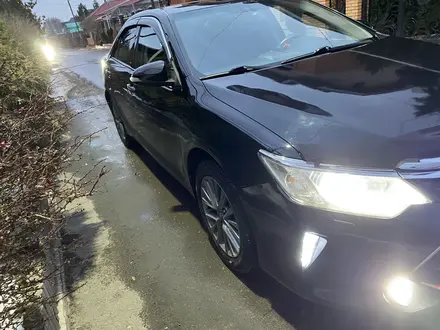 Toyota Camry 2017 года за 13 500 000 тг. в Алматы – фото 13