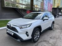 Toyota RAV4 2020 года за 16 300 000 тг. в Астана