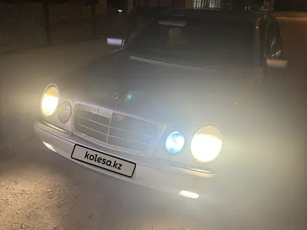 Mercedes-Benz E 280 1996 года за 3 400 000 тг. в Туркестан – фото 5