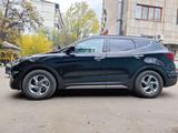 Hyundai Santa Fe 2017 года за 12 300 000 тг. в Алматы – фото 2